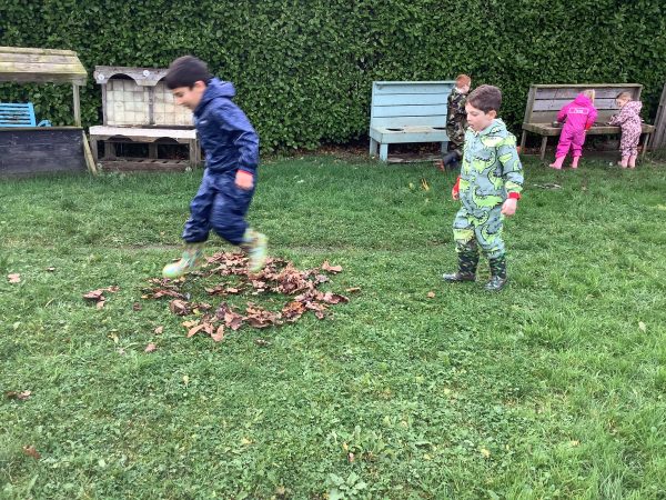 69B8B526-F0A6-4F2C-87C3-F074357DFFD4