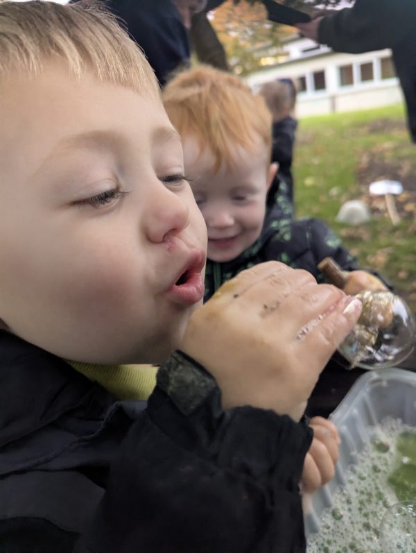 PXL_20251014_090214040.RAW-01.COVER-2